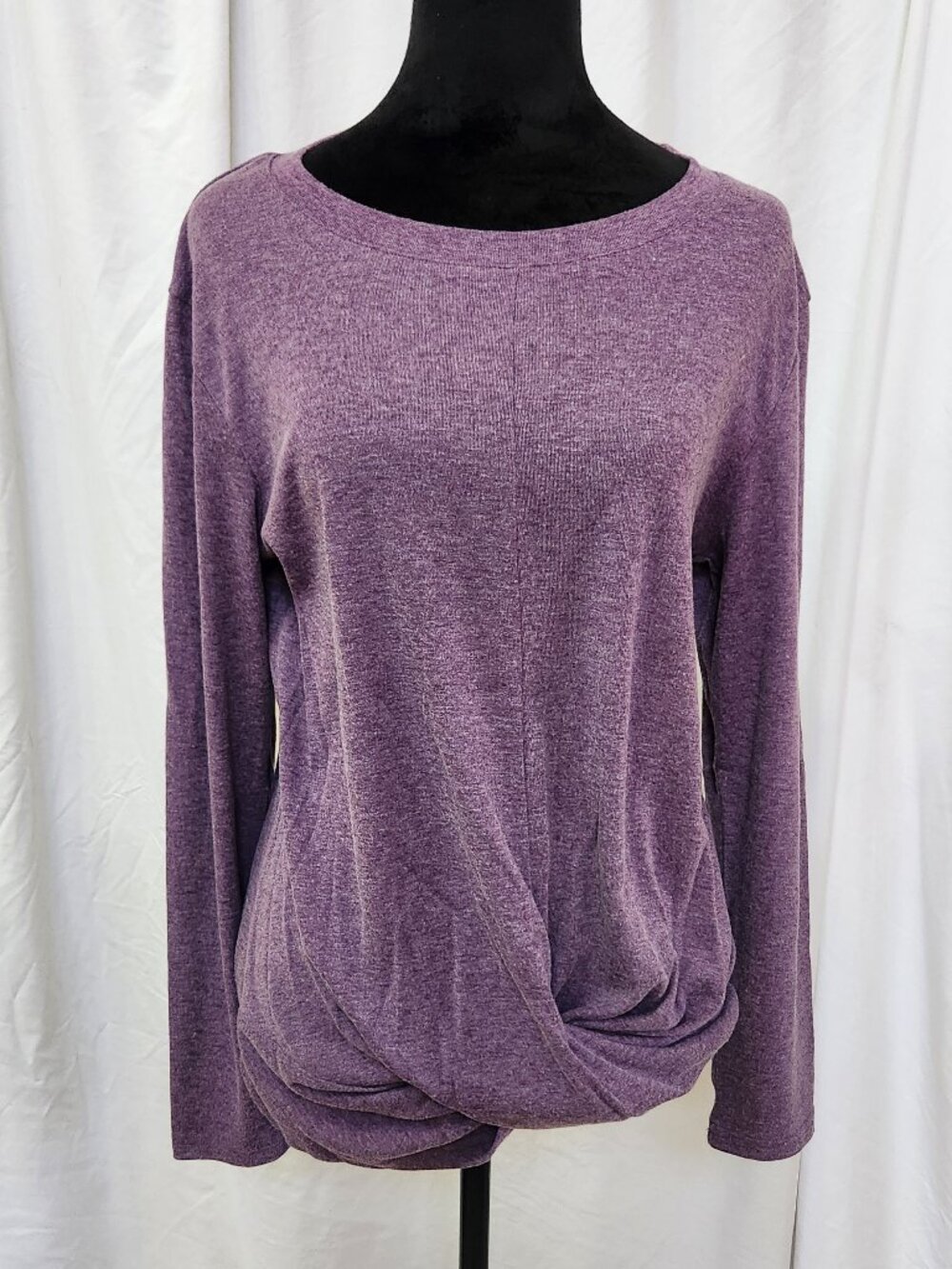 Heathered purple soft long sleeve Crewneck with knot detail, M